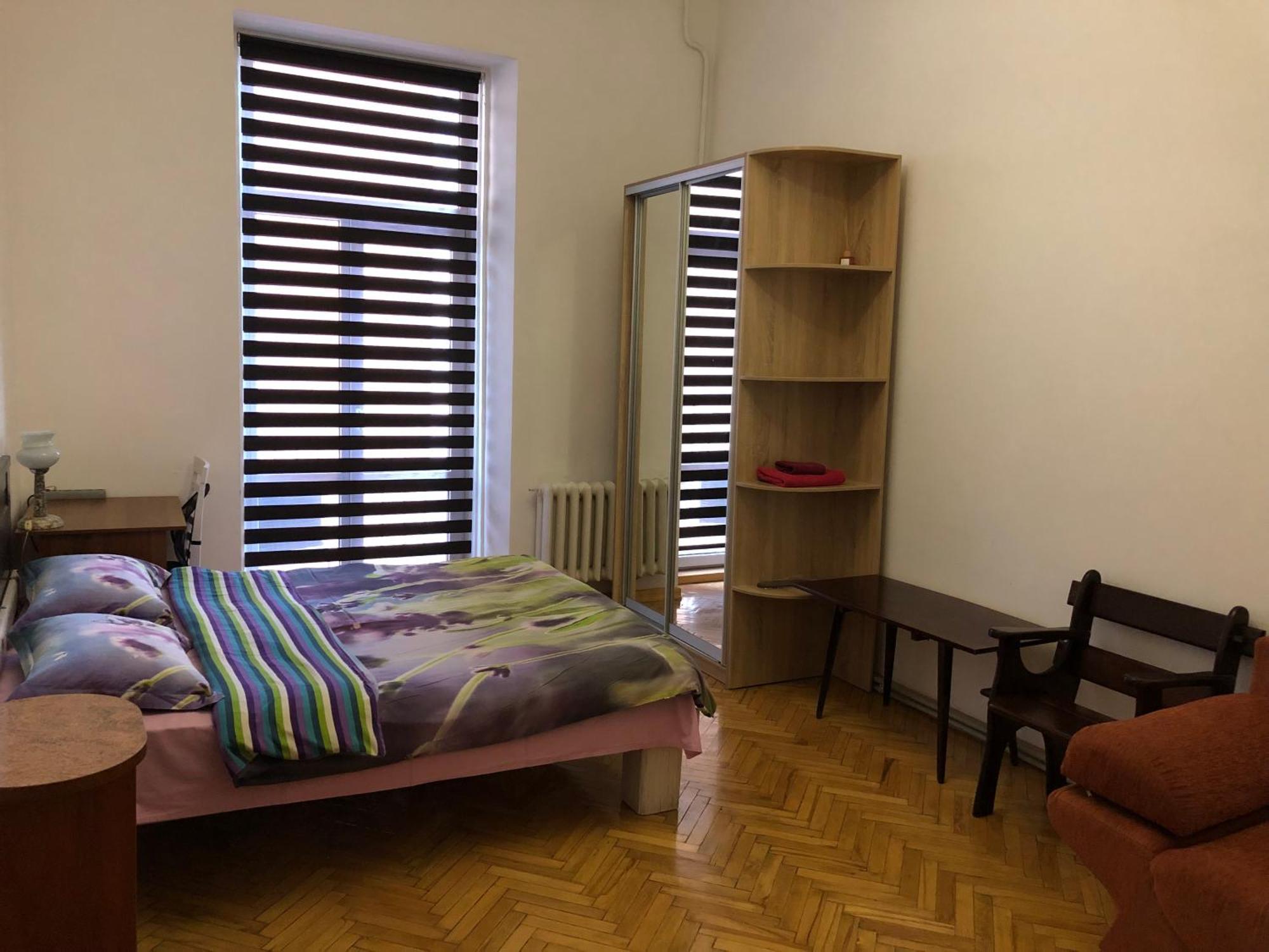 Guest Rooms Lviv Buitenkant foto
